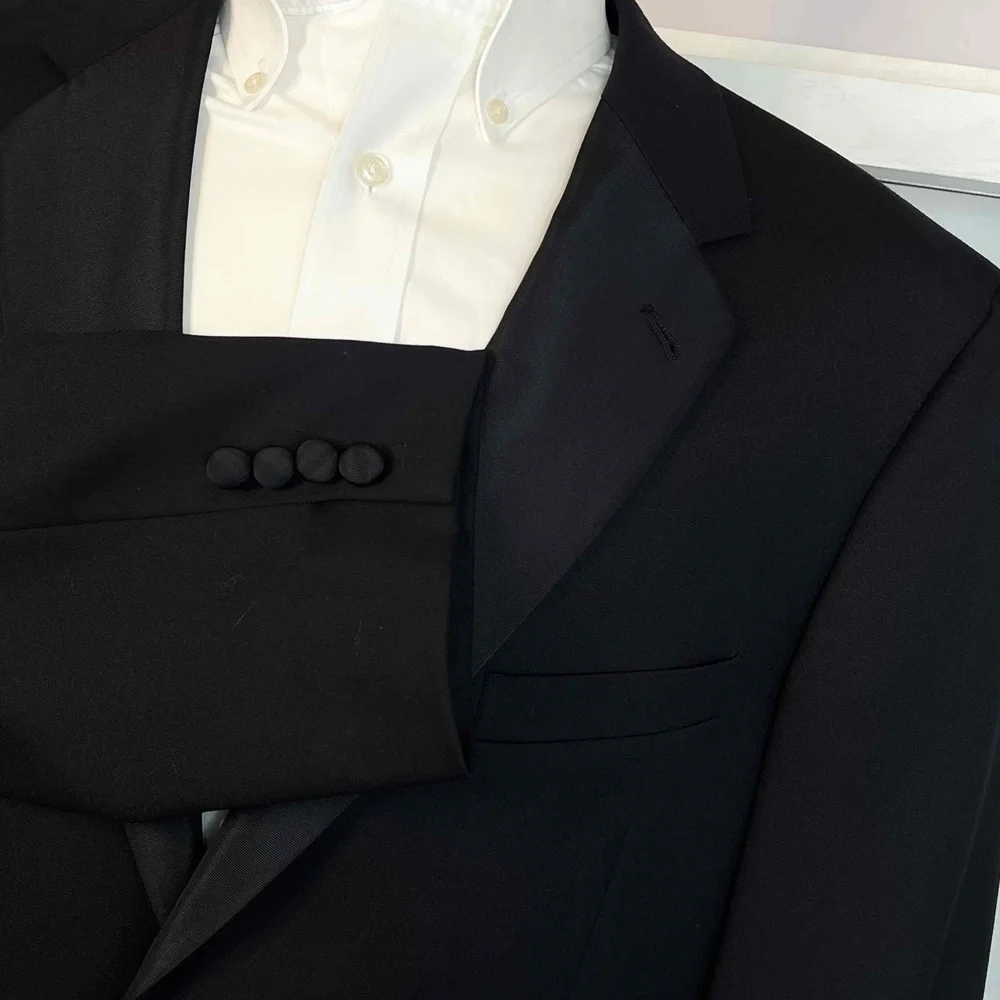 Joseph Abboud Black Size 43R‎ Two-Button Front Tuxedo Jacket